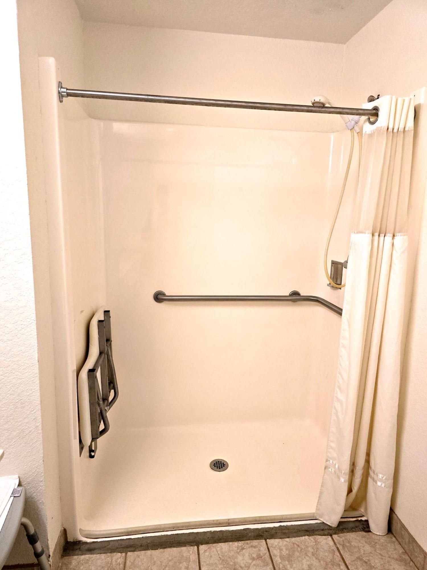 Garden inn&suites pine Mountain Extérieur photo