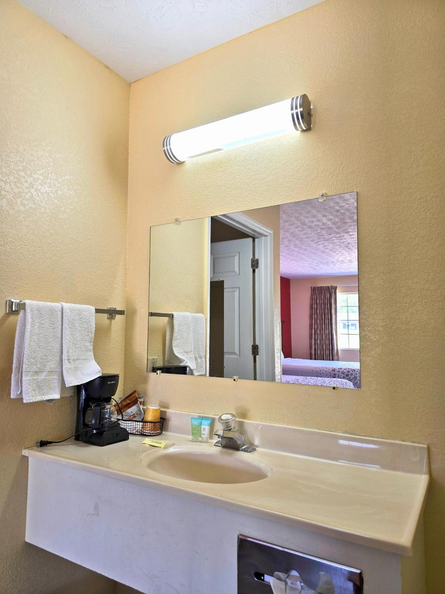 Garden inn&suites pine Mountain Extérieur photo