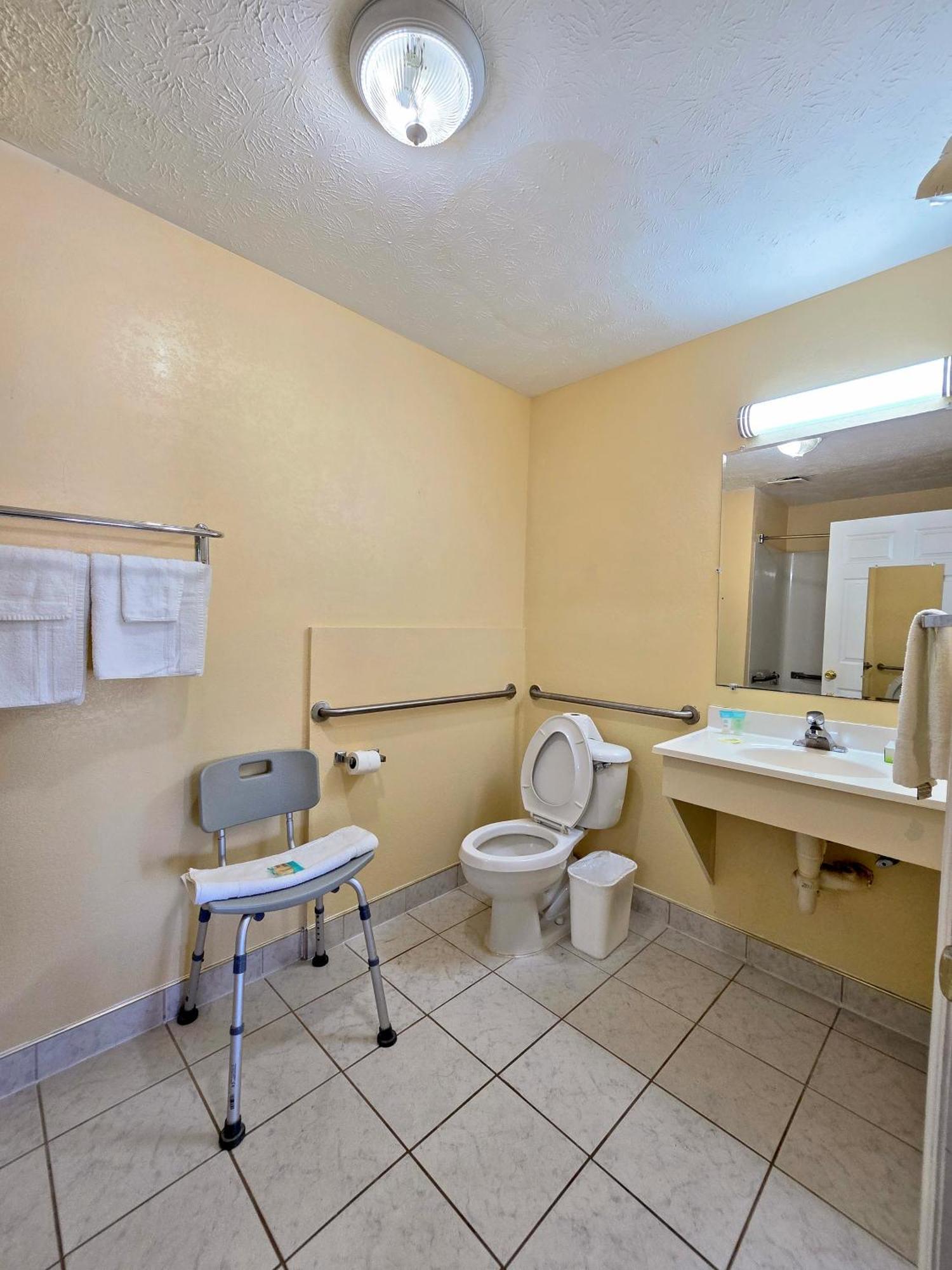 Garden inn&suites pine Mountain Extérieur photo